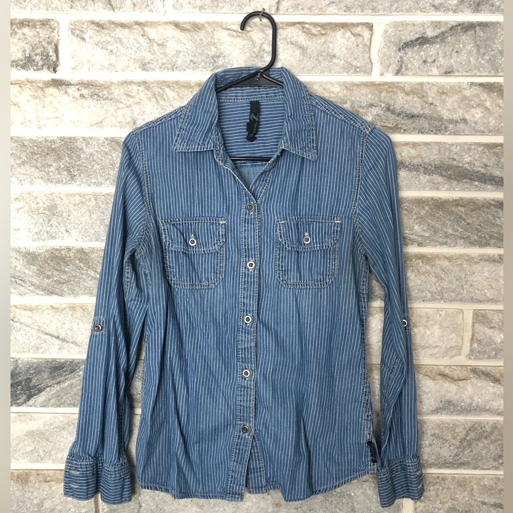 Seven button down shirt with silver buttons